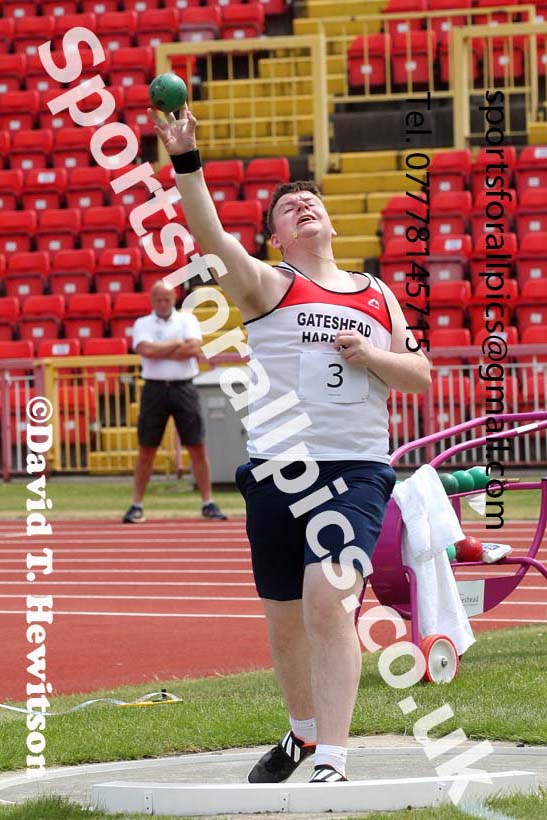Shot putt, 2021 Northumberland, Durham and Cleveland Schools. Photo: David T. Hewitson/Sports for All Pics
